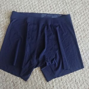 UNIQLO AIRism Ultra Seamless Boxer Briefs in Navy blue size M/L